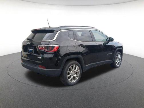 Diamond Black 2023 Jeep Compass Latitude Lux