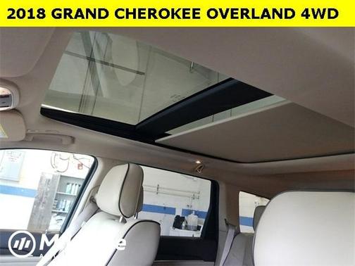 Photo 3 of 23 of 2018 Jeep Grand Cherokee Overland