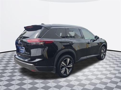 2025 Nissan Rogue SL