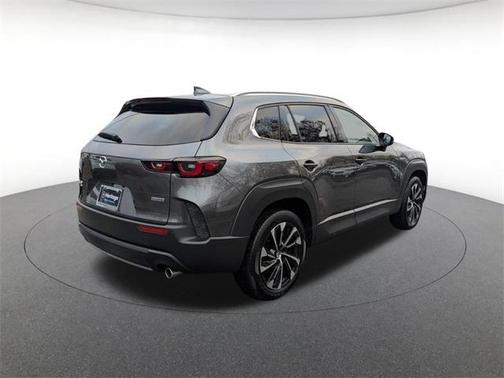 2025 Mazda CX-50 PLUS