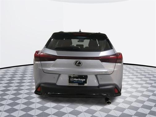 2023 Lexus UX 250h F SPORT Handling
