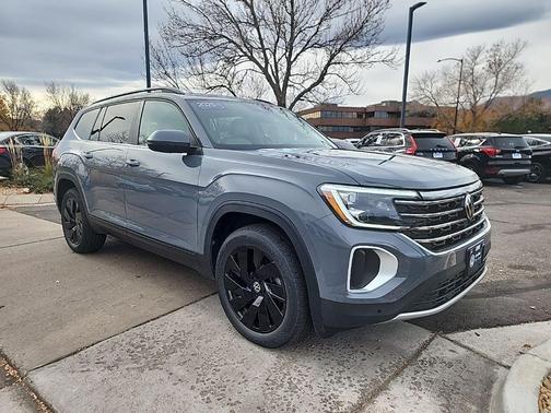 2025 Volkswagen Atlas 2.0T SE