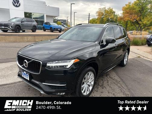 2018 Volvo XC90 T6 Momentum