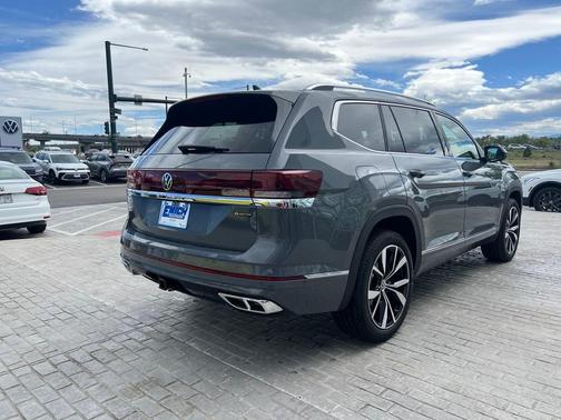 2025 Volkswagen Atlas 2.0T SEL Premium R-Line