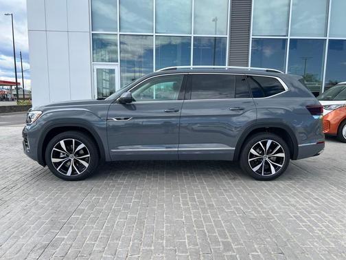 2025 Volkswagen Atlas 2.0T SEL Premium R-Line