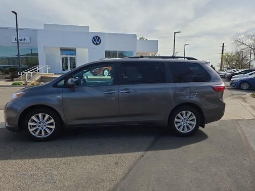 2017 Toyota Sienna Limited