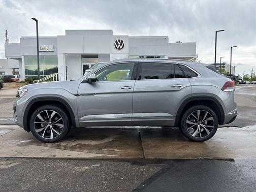 2025 Volkswagen Atlas Cross Sport 2.0T SEL Premium R-Line