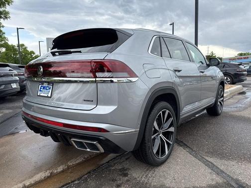 2025 Volkswagen Atlas Cross Sport 2.0T SEL Premium R-Line