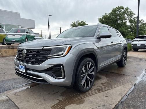 2025 Volkswagen Atlas Cross Sport 2.0T SEL Premium R-Line