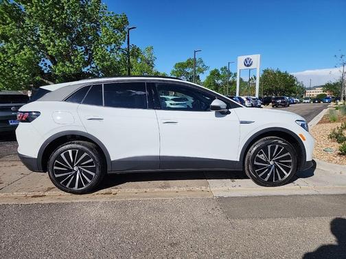 2025 Volkswagen ID.4 Pro