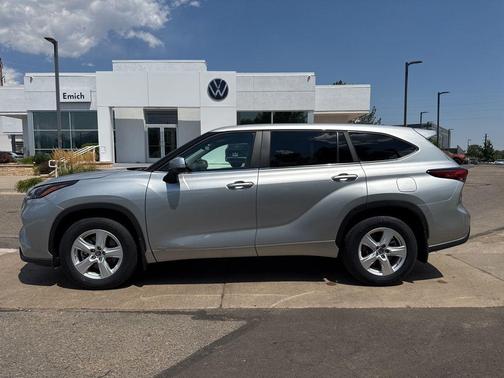 2023 Toyota Highlander Hybrid LE