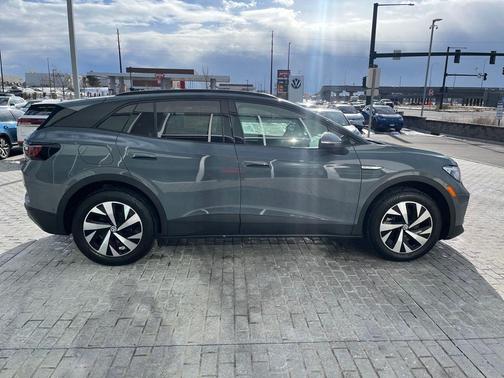 2023 Volkswagen ID.4 Pro