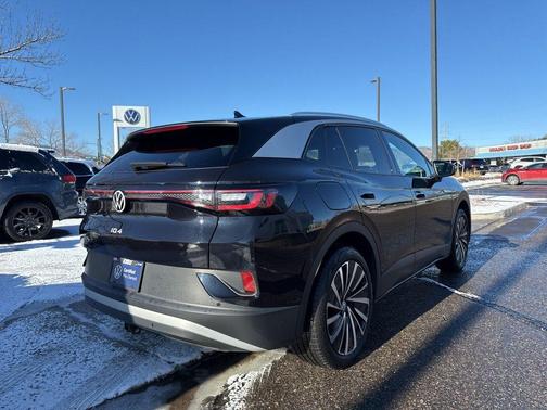 2023 Volkswagen ID.4 Pro S Plus