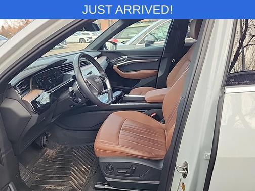 2024 Audi Q8 e-tron Premium