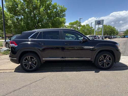 2022 Volkswagen Atlas Cross Sport 3.6L V6 SEL R-Line