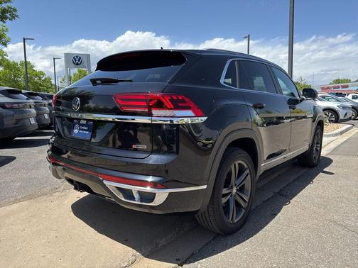 2022 Volkswagen Atlas Cross Sport 3.6L V6 SEL R-Line