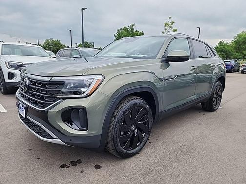 2025 Volkswagen Atlas Cross Sport 2.0T SE w/Technology