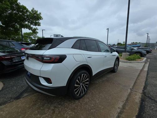 Opal White / Black Roof 2023 Volkswagen ID.4 Pro S Plus