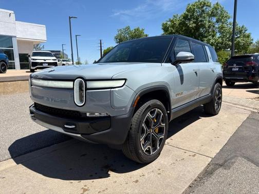 Limestone 2023 Rivian R1S Adventure Quad Motor Large Pack