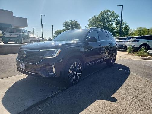 2025 Volkswagen Atlas 2.0T SEL Premium R-Line