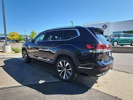 2025 Volkswagen Atlas 2.0T SEL Premium R-Line