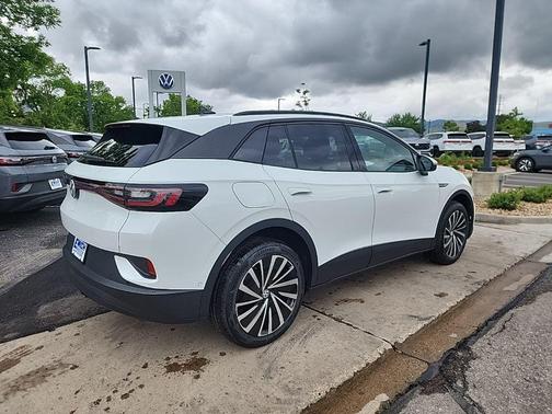 2025 Volkswagen ID.4 Pro