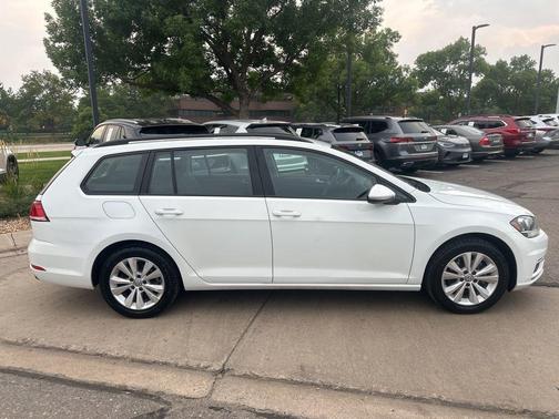2018 Volkswagen Golf SportWagen TSI S