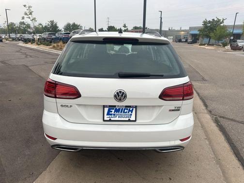 2018 Volkswagen Golf SportWagen TSI S