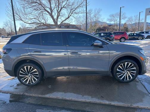 2023 Volkswagen ID.4 Pro S Plus