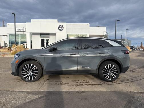 2023 Volkswagen ID.4 Pro S Plus