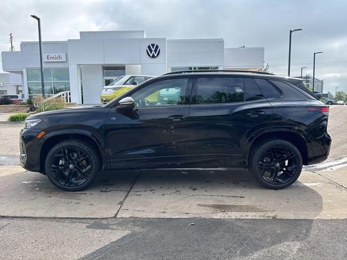 2025 Volkswagen Tiguan 2.0T SE R-Line Black