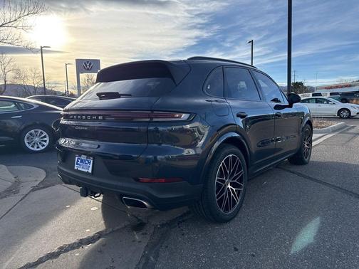 2024 Porsche Cayenne Base