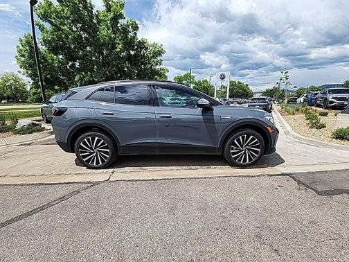 2025 Volkswagen ID.4 Pro