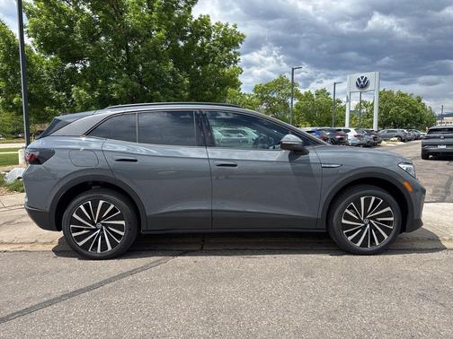 2025 Volkswagen ID.4 Pro