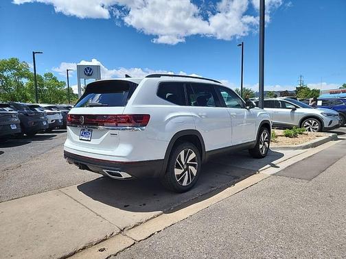 2025 Volkswagen Atlas 2.0T SE