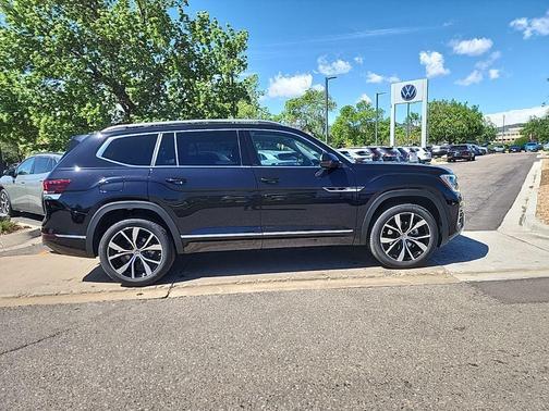 2025 Volkswagen Atlas 2.0T SEL Premium R-Line