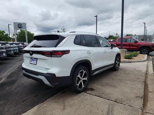 2025 Volkswagen Tiguan 2.0T SE