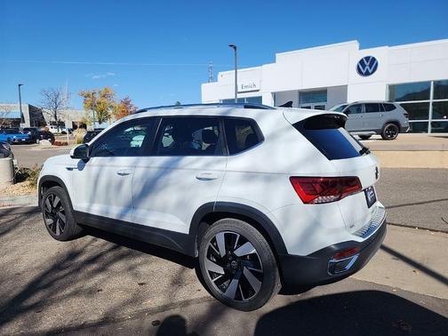 2024 Volkswagen Taos 1.5T SEL