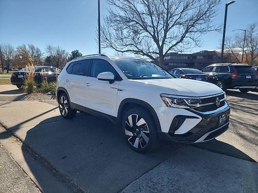 2024 Volkswagen Taos 1.5T SEL