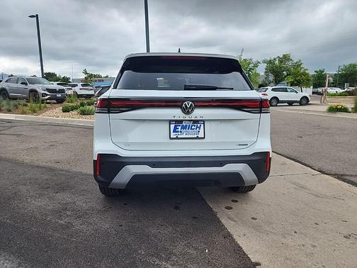 2025 Volkswagen Tiguan 2.0T SE