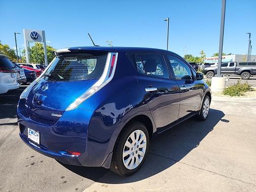 2016 Nissan Leaf S