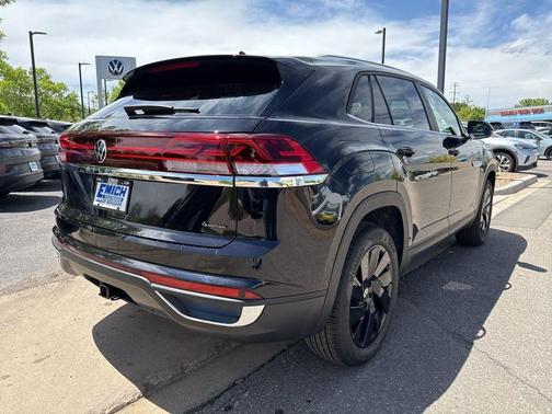 2025 Volkswagen Atlas Cross Sport 2.0T SE w/Technology