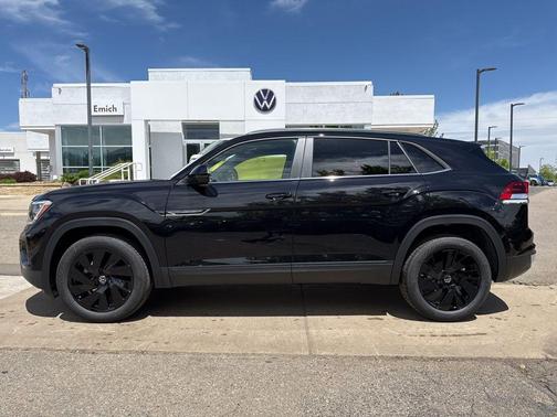 2025 Volkswagen Atlas Cross Sport 2.0T SE w/Technology