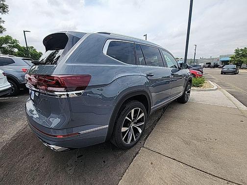 2025 Volkswagen Atlas 2.0T SEL Premium R-Line