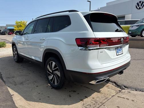 2025 Volkswagen Atlas 2.0T SE