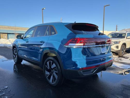 2025 Volkswagen Atlas Cross Sport 2.0T SE w/Technology