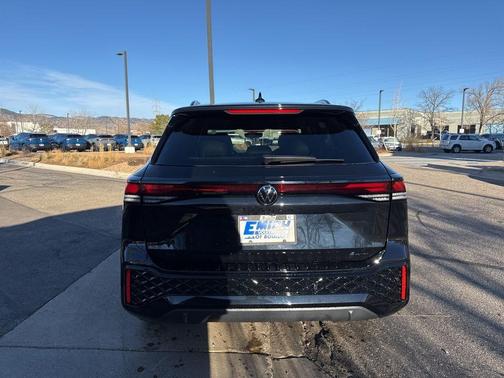 2026 Volkswagen Tiguan 2.0T SE R-Line Black