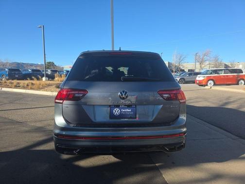 2024 Volkswagen Tiguan 2.0T SE R-Line Black