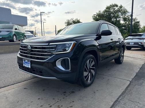 2025 Volkswagen Atlas 2.0T SE