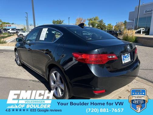 2013 Acura ILX 2.0L w/Premium Package